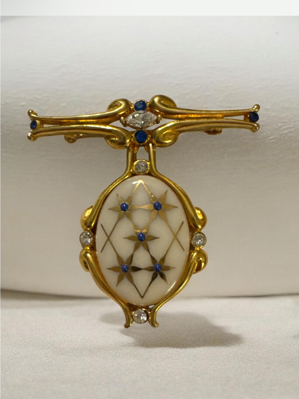Lenox Gold-Tone White Enamel Brooch with Blue and Clear Accents - Picture 1 of 2